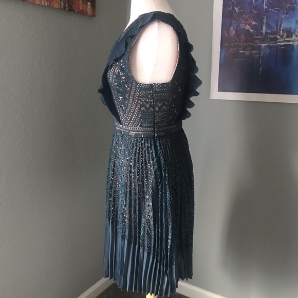 French connection Orabelle lace dress - Picture 3 of 8